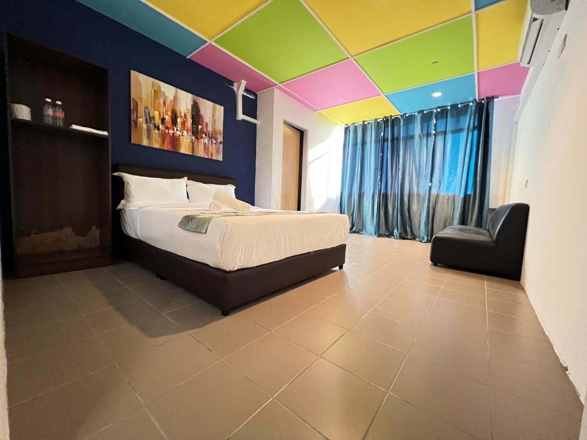 Cassia Inn Kuching Exterior foto